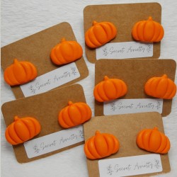 Pumpkin Studs