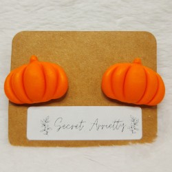 Pumpkin Studs